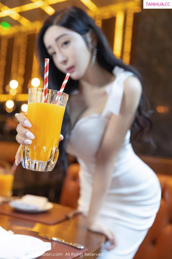 允薾  [XiuRen]高清写真图 2021.11.02 No.4155 允薾第21张图片